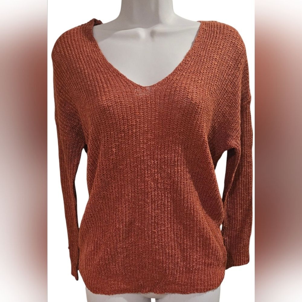 Moon & Madison Women's Twist Back Knit Top Size Small